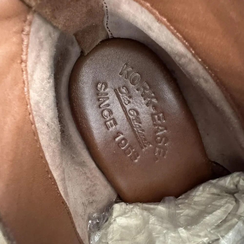 Kork-Ease Boots Womens‎ Size 9.5 Beige Leather Ankle Booties Block Heel K42622